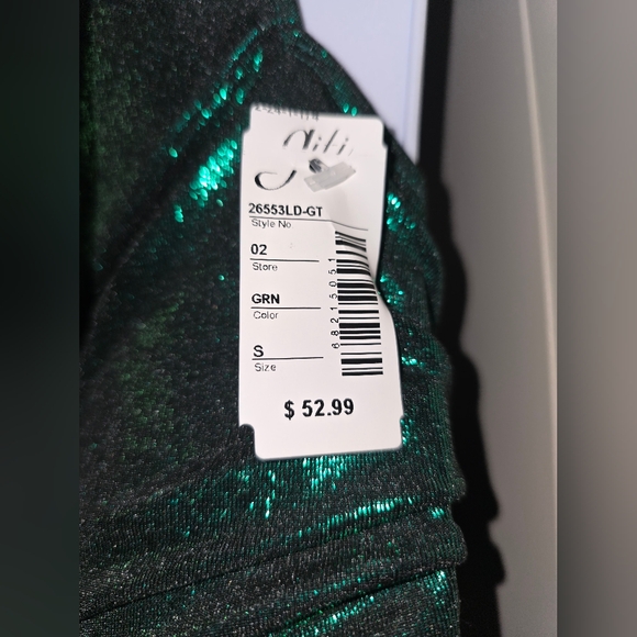 Giti brand green statement gown - Picture 6 of 7